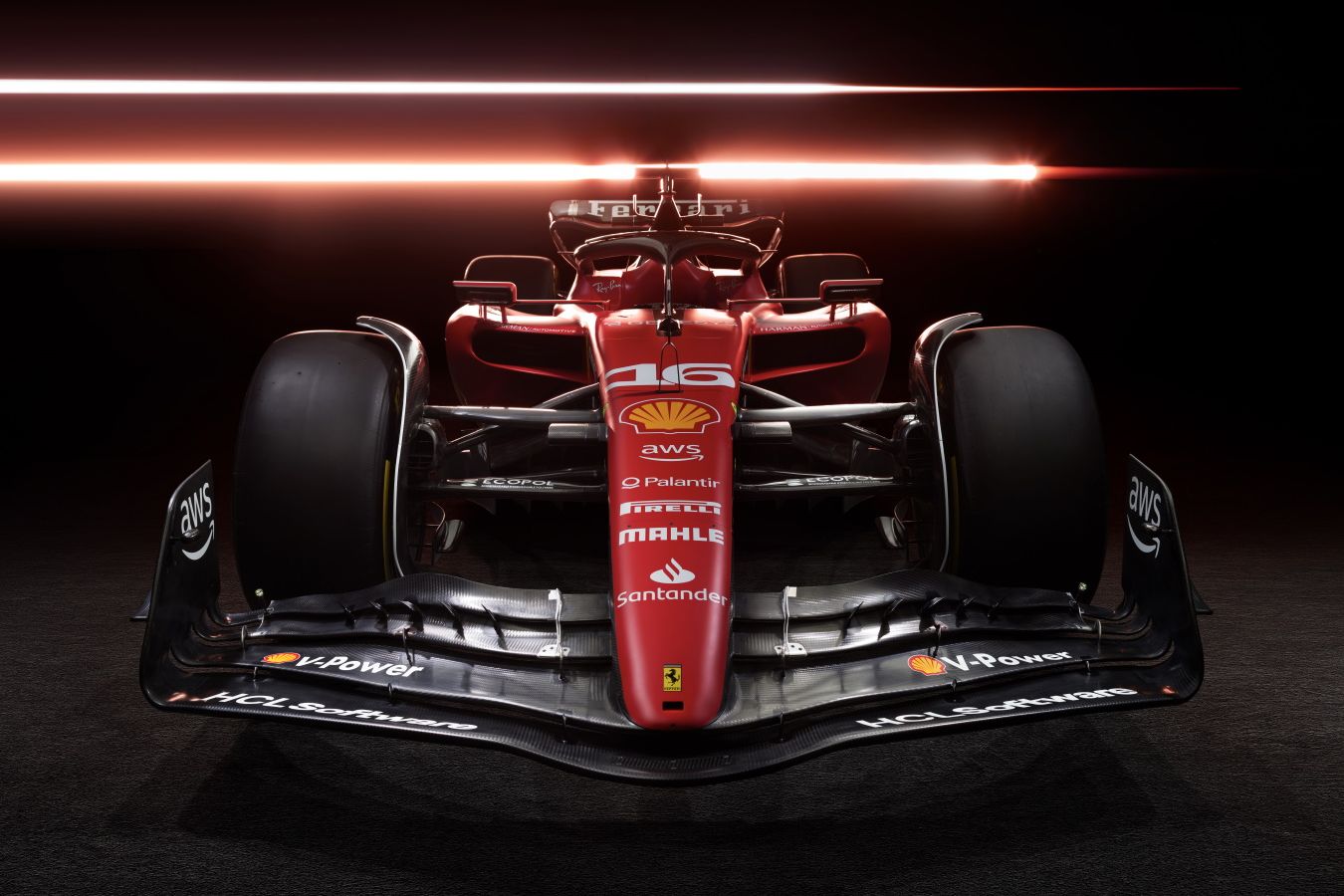 Видео: как из трёх досок сделать модель болида Ferrari Формулы-1