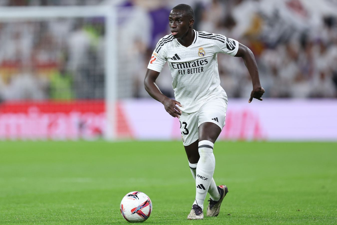 Защитник Ферлан Менди отреагировал на отставку Алонсо с поста тренера Реала