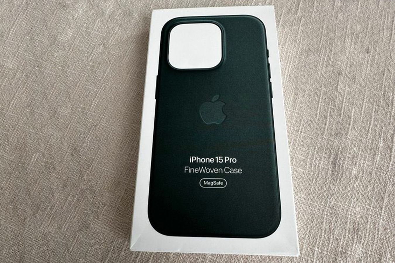 Iphone 15 pro finewoven