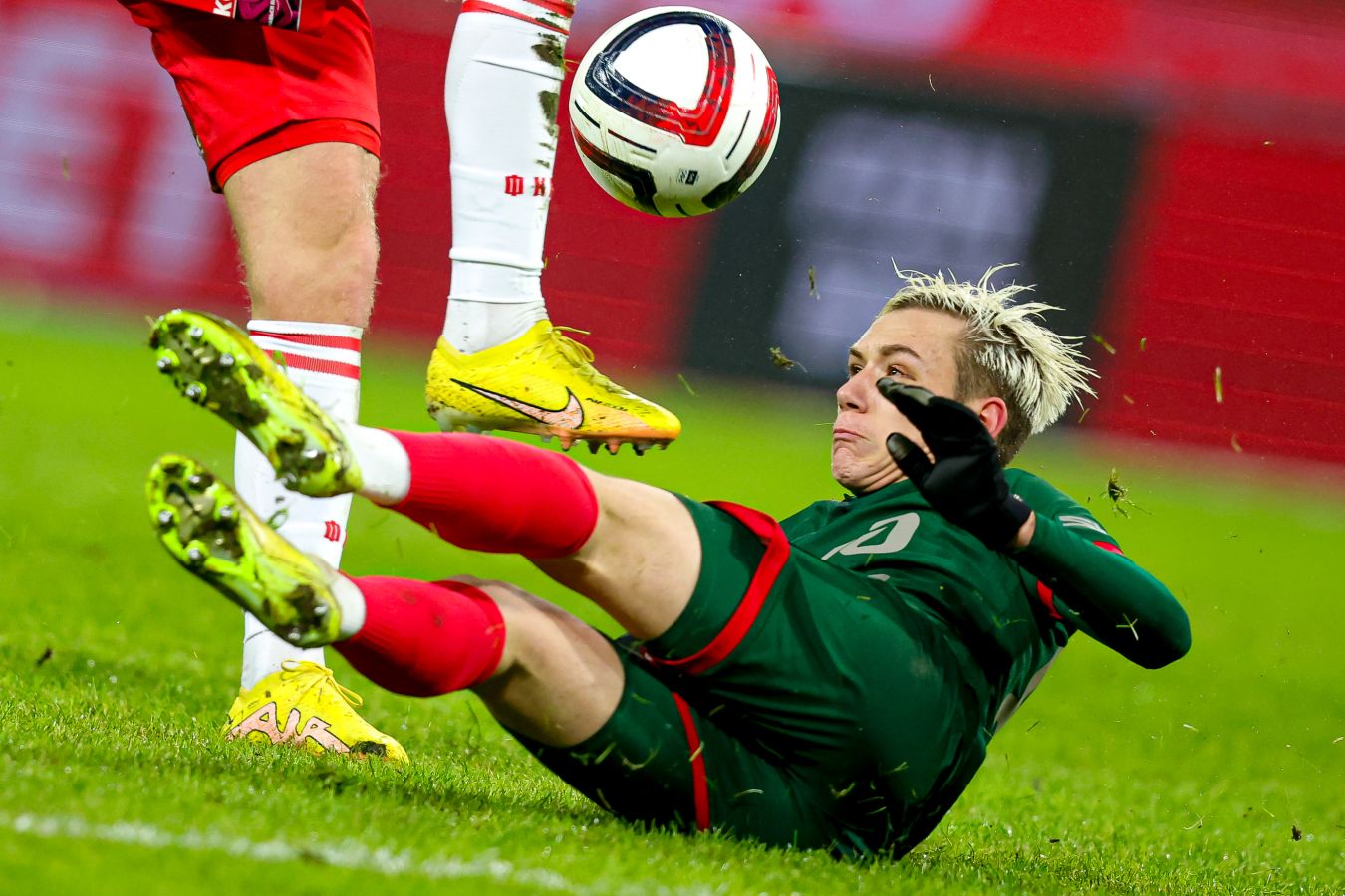 Игрок Локомотива Батраков высказался об информации о возможном переходе Баринова в ЦСКА