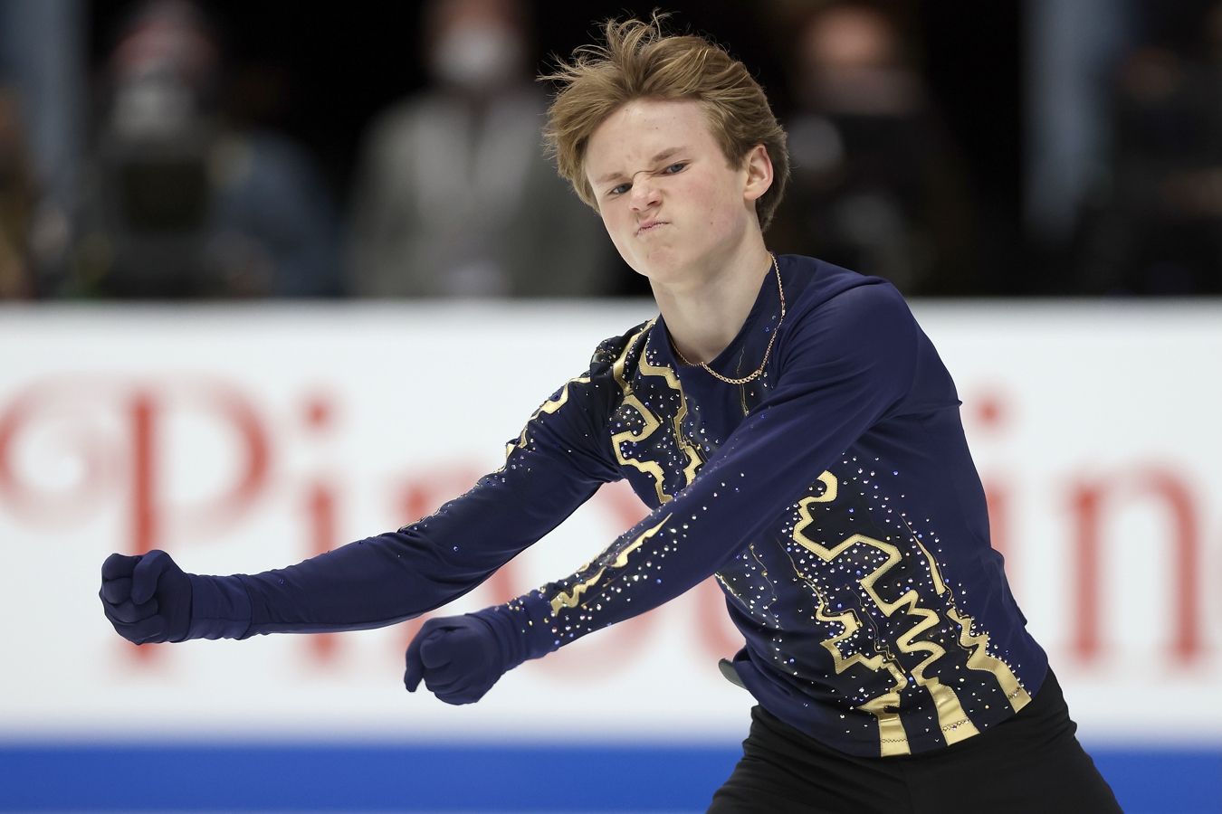 Я был в шоке: все трибуны кричали. Малинин прокомментировал победу на Skate America