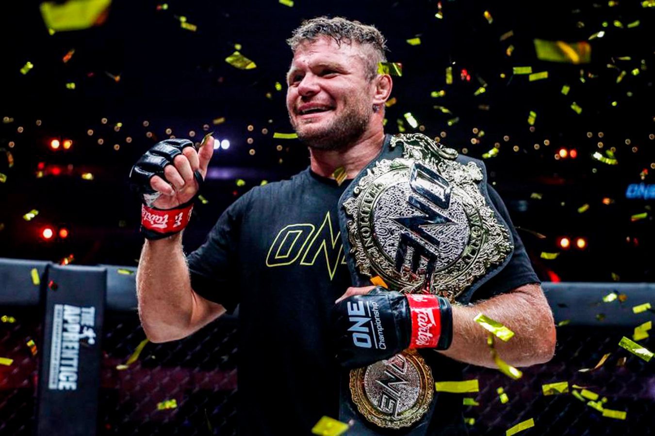 ONE FC анонсировал бой между Малыхиным и Булларом за титул в тяжёлом весе