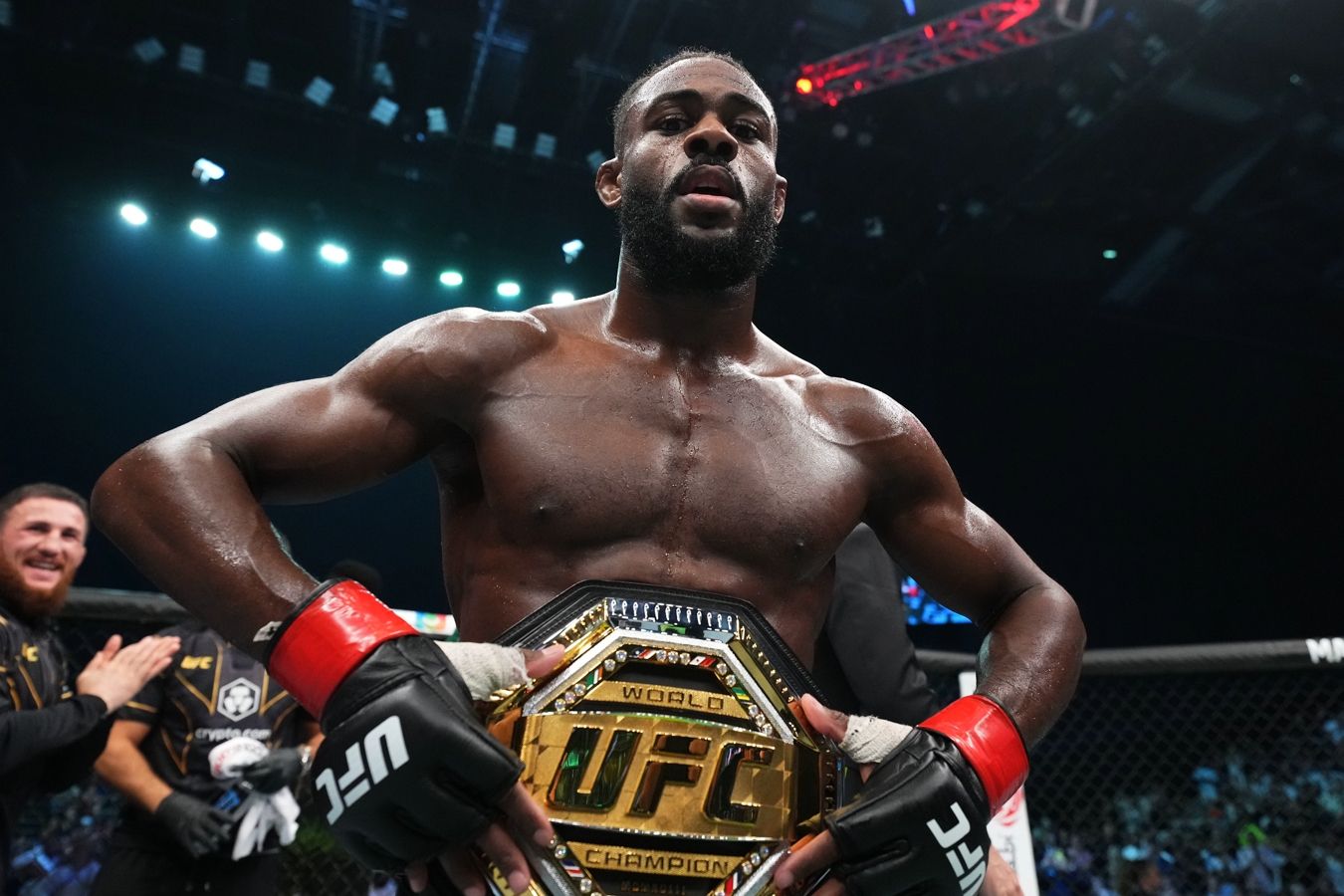 Бой Стерлинга и Шона ОМэлли возглавит турнир UFC 292 в Бостоне