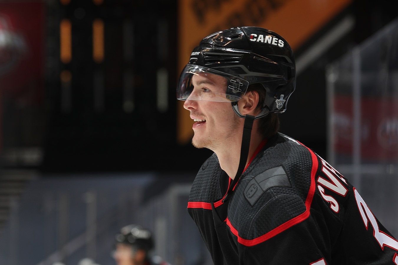 Каролина победила Коламбус. У Свечникова, Воронкова и Марченко  четыре очка на троих