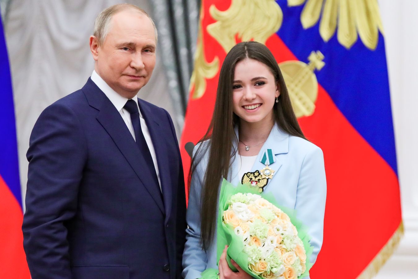 Валиева снялась в выпуске Битвы экстрасенсов, куда принесла пиджак со встречи с Путиным