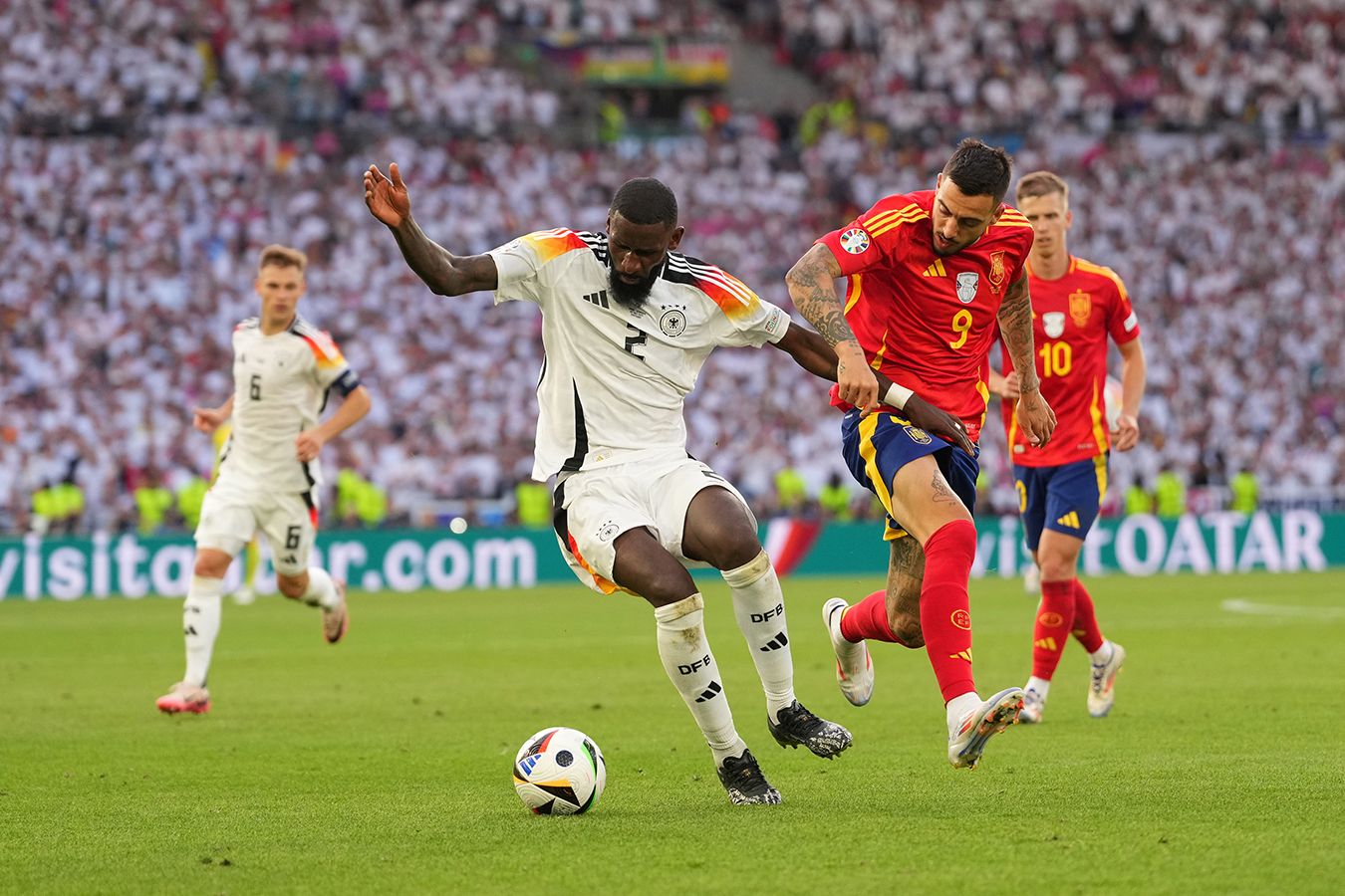 Эдуард Мор высказался о неназначенном пенальти в матче Испания — Германия на Евро