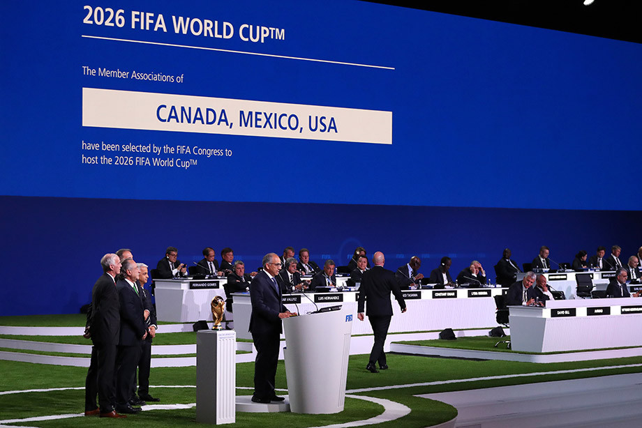2026 по футболу примут США, Канада и Мексика