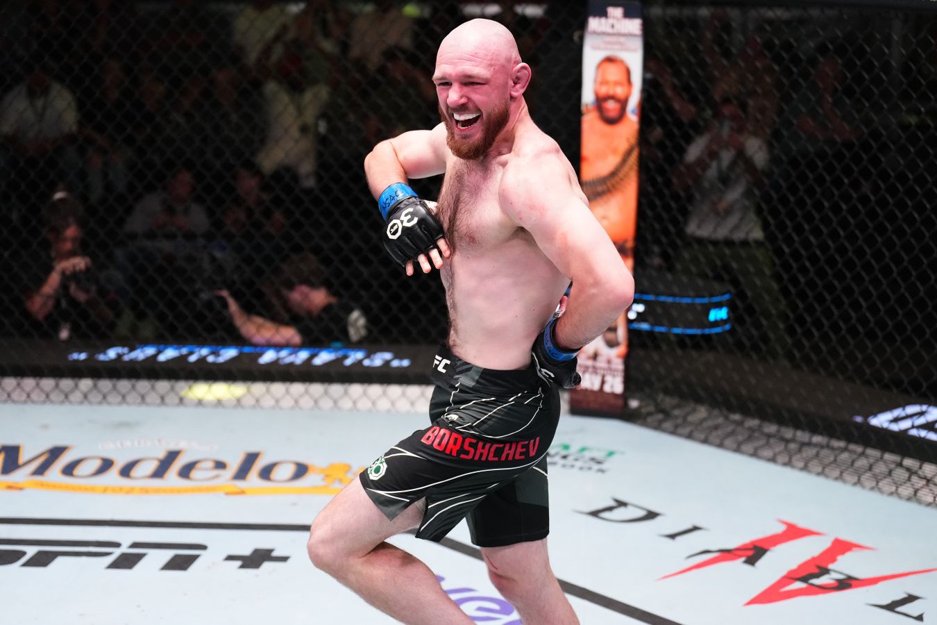 Вячеслав Борщёв сделал вес перед боем с Томом Ноланом на UFC 312