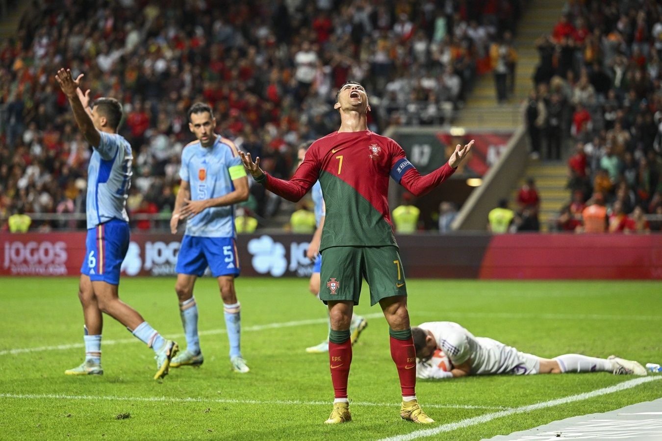 Иван Комаров: было бы круто, чтобы история Роналду в сборной закончилась победой на Евро