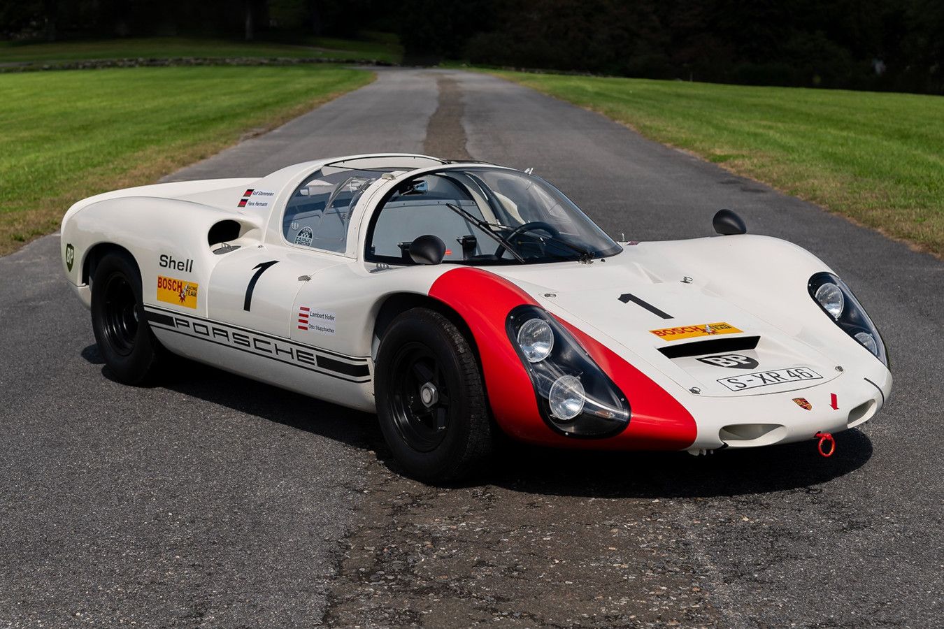 На продажу выставлен гоночный Porsche, на котором якобы выступал Ники Лауда