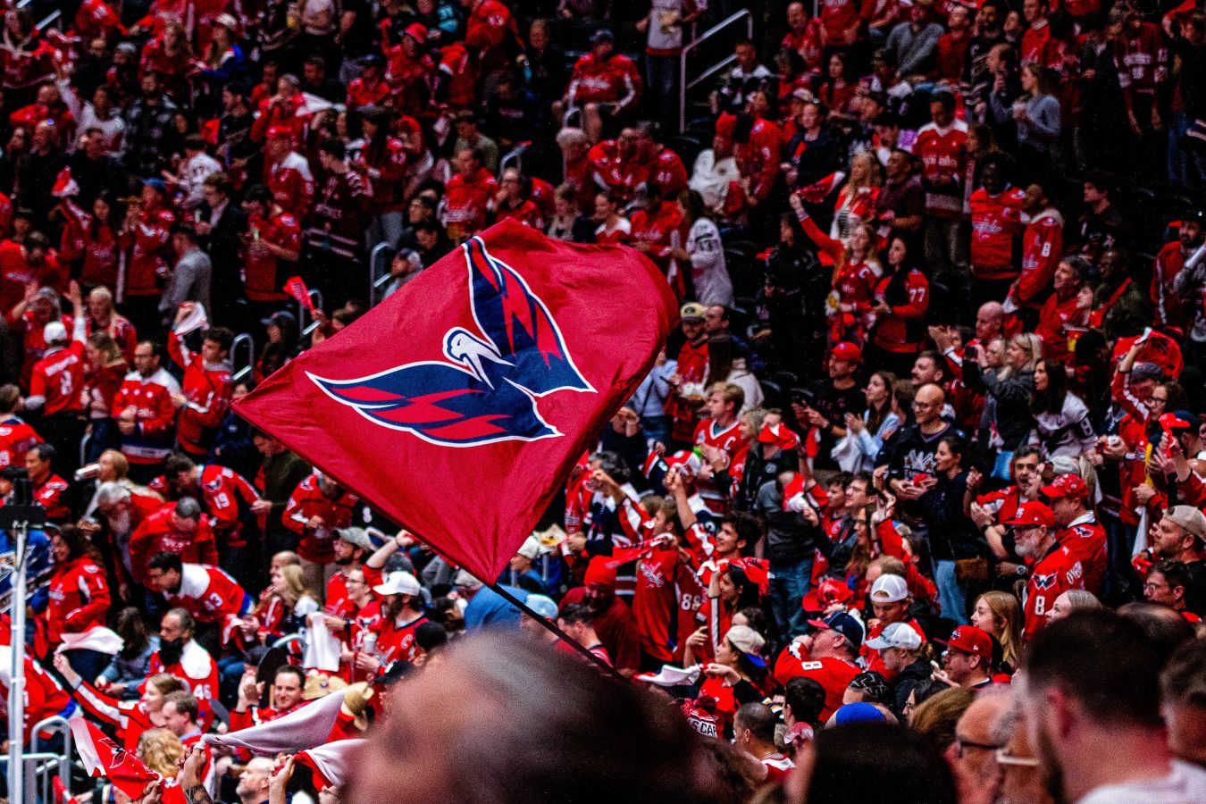 Вашингтон выпустил заявление в связи со смертью одного из первых чернокожих игроков НХЛ