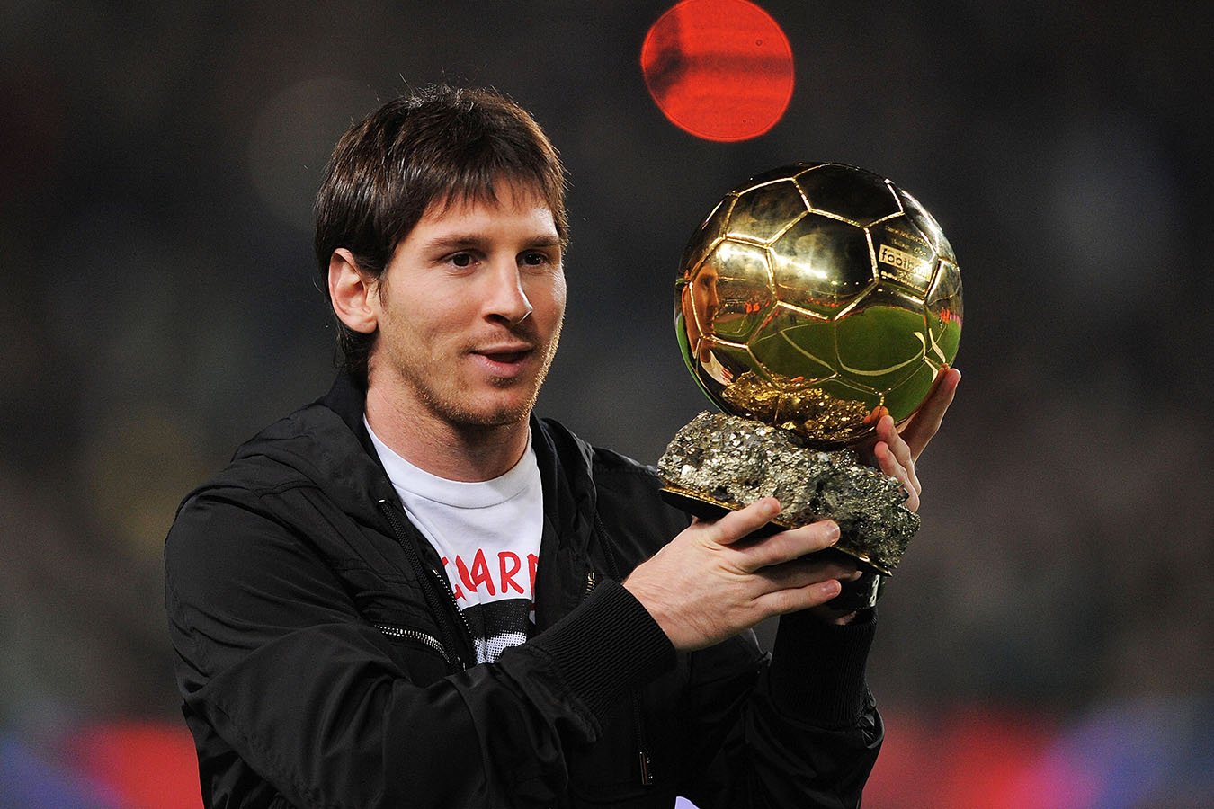 Лионель Месси выиграл «Золотой мяч»: первая победа аргентинца в 2009 году,  как это было - Чемпионат