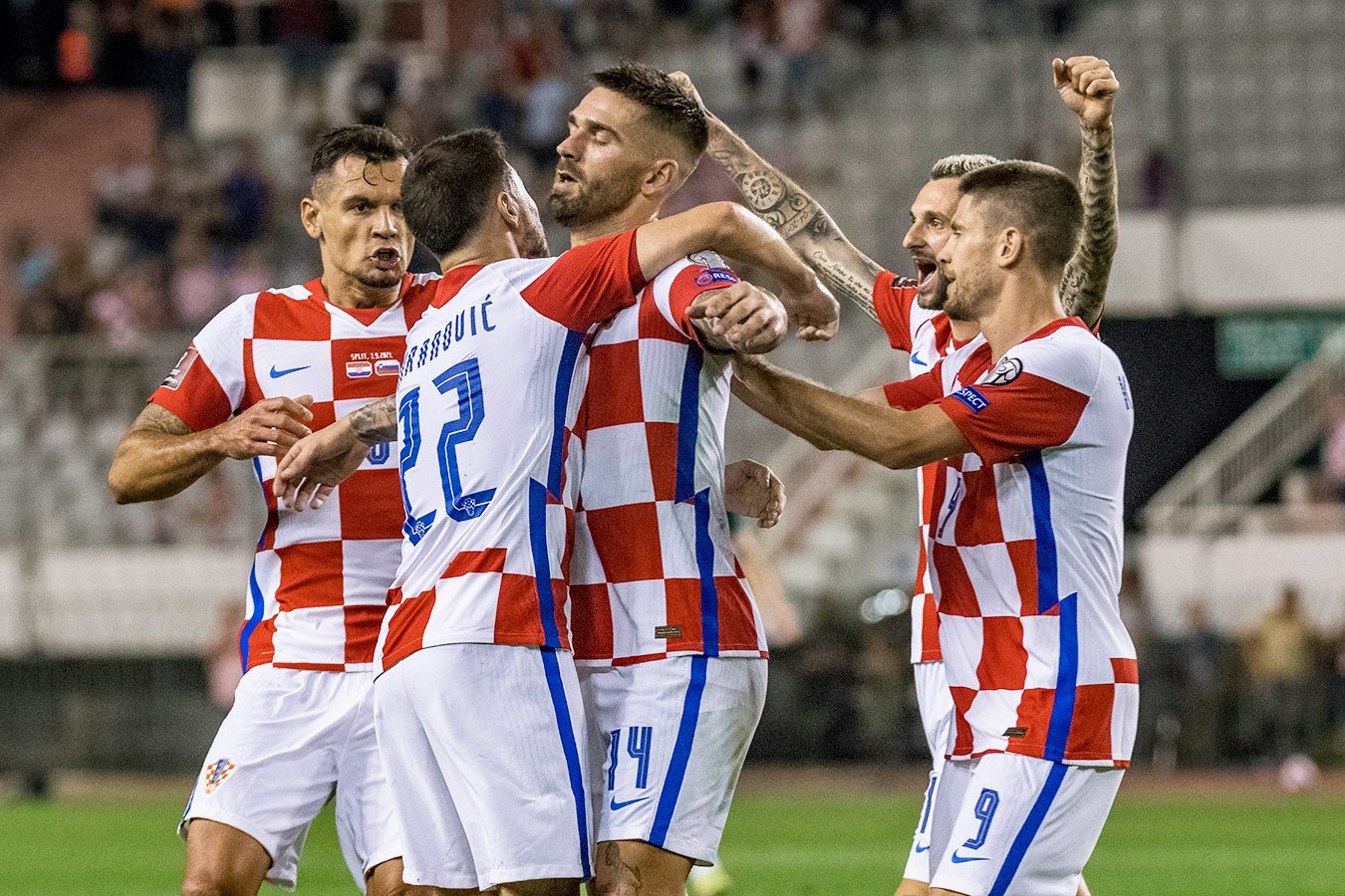 Гол Влашича помог Хорватии разгромить Словению и выйти на первое место в группе с Россией