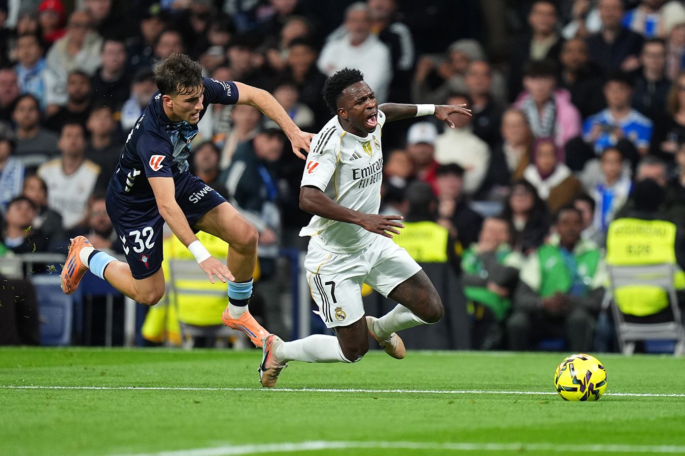 Реал проиграл Сельте в Ла Лиге, Фран Гарсия получил две жёлтые карточки за две минуты