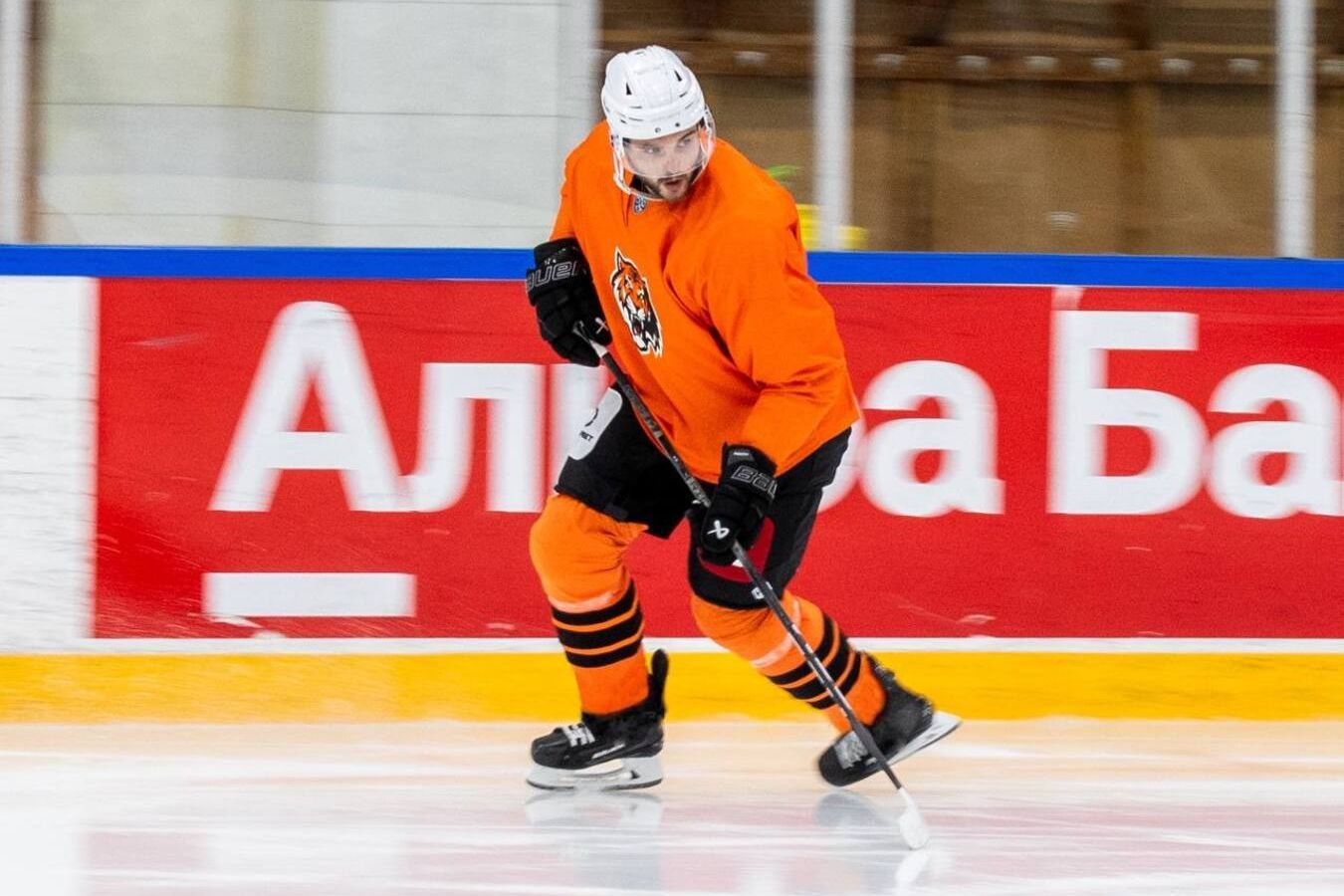 «Амур» объявил о продлении контракта с Гальченюком