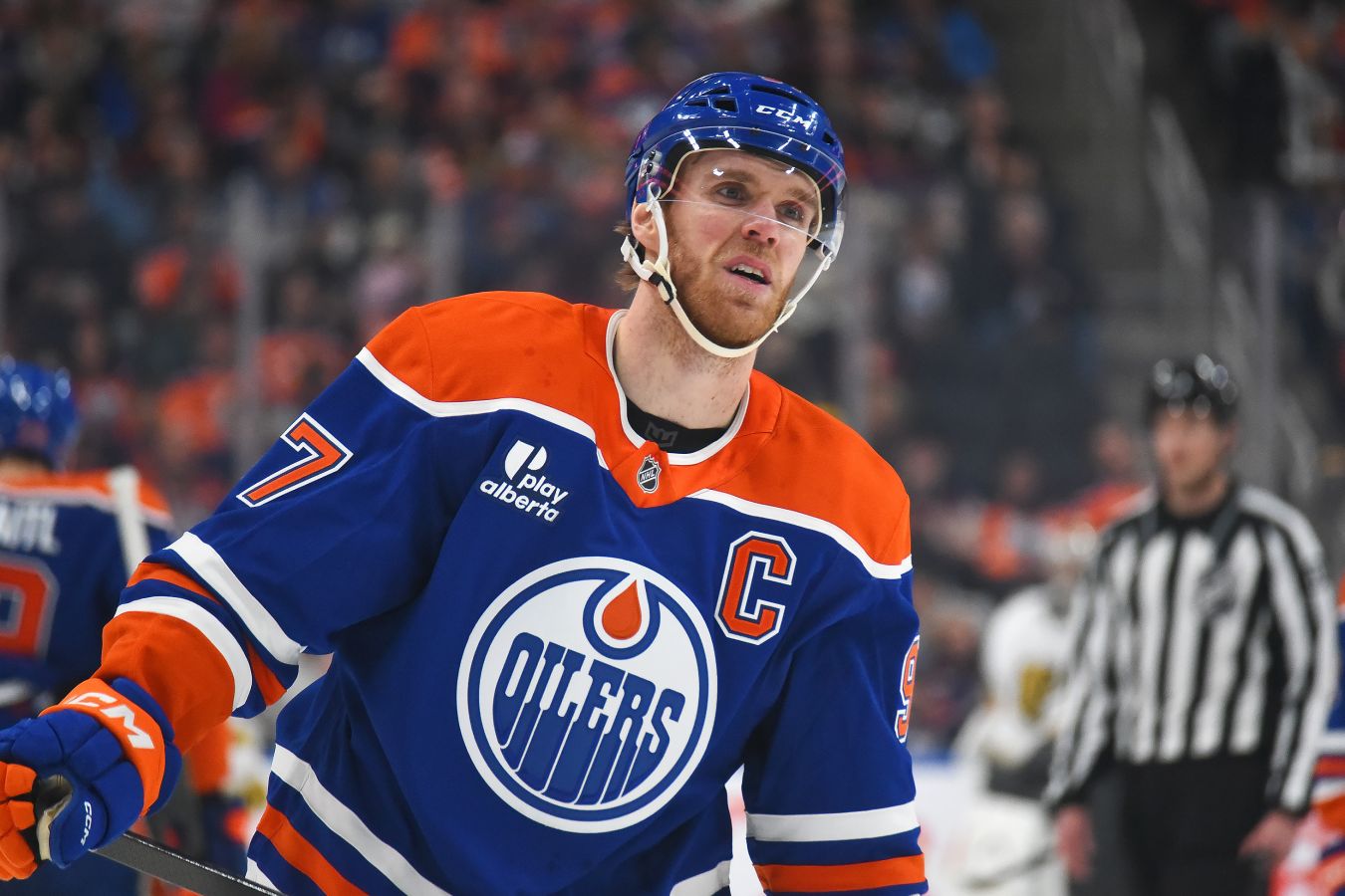 Коннор Макдэвид обошёл Никиту Кучерова в гонке бомбардиров НХЛ