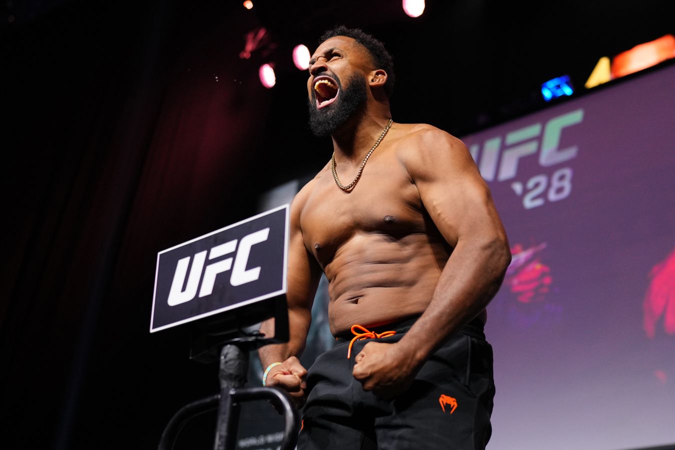Кортес-Акоста: рейтинг в UFC, рекорд, сколько побед, поражений перед боем с Волковым
