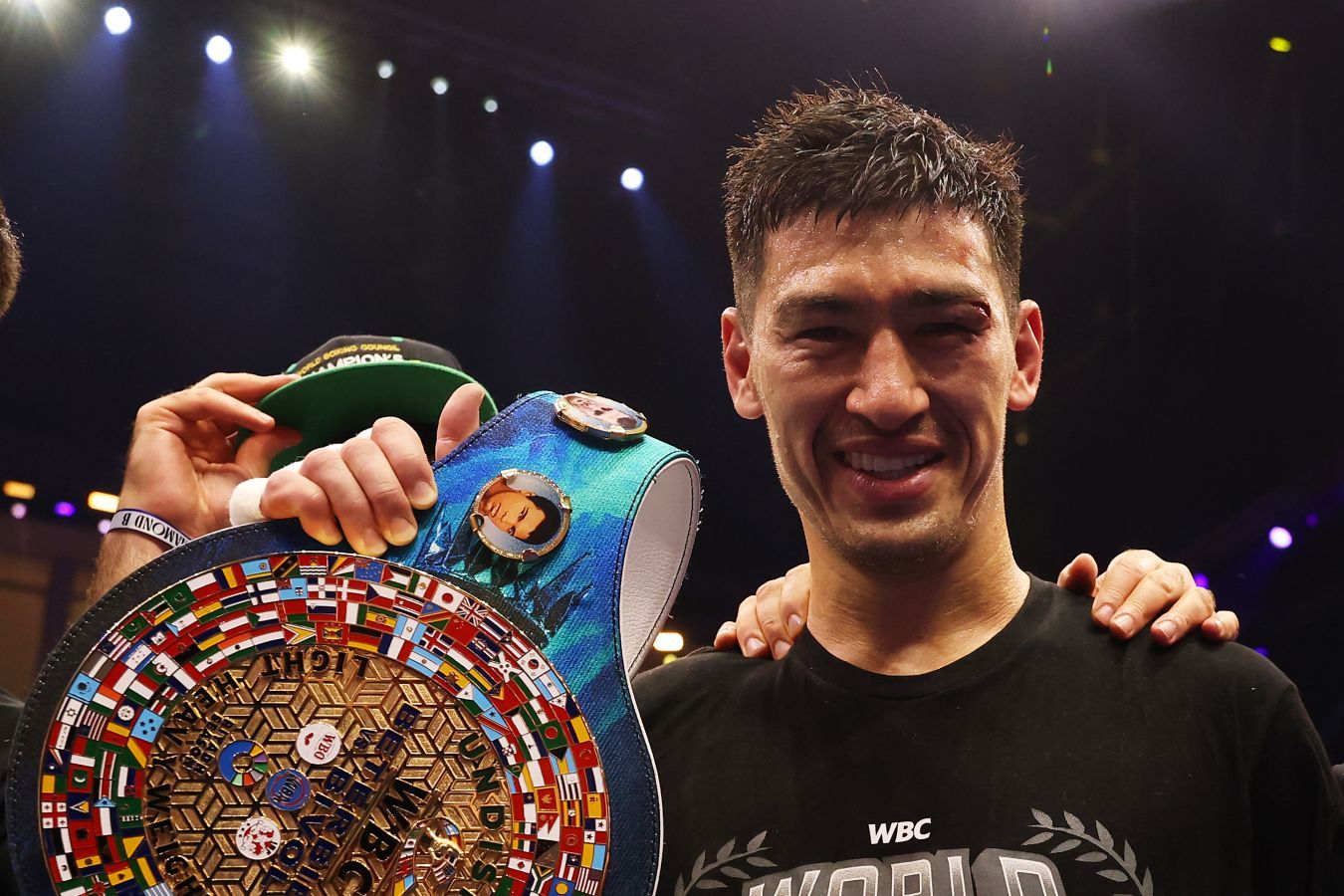 Глава WBC назвал гонорар Бивола за реванш с Бетербиевым