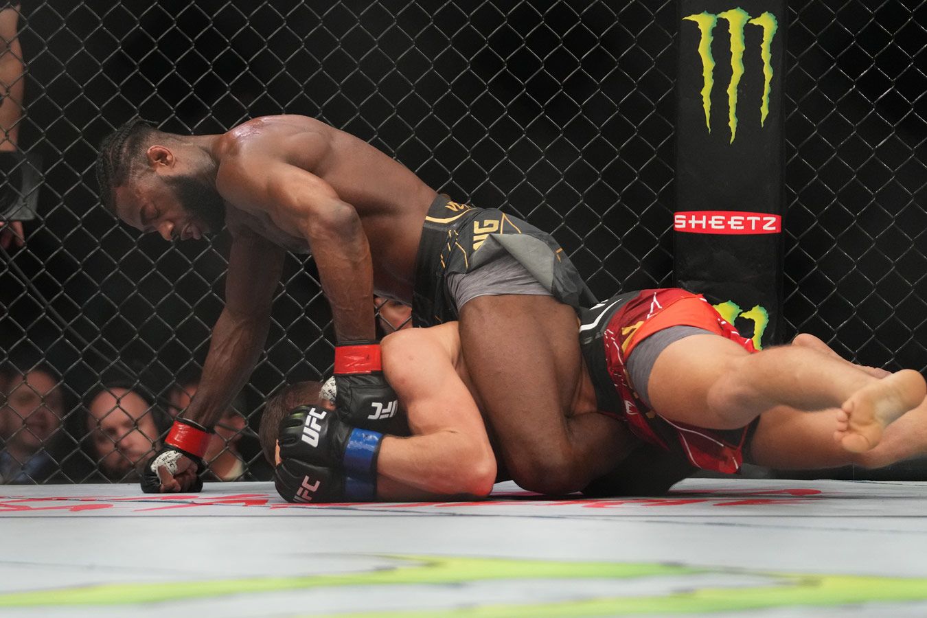 ОМэлли: Стерлинг один из лучших грэпплеров в MMA