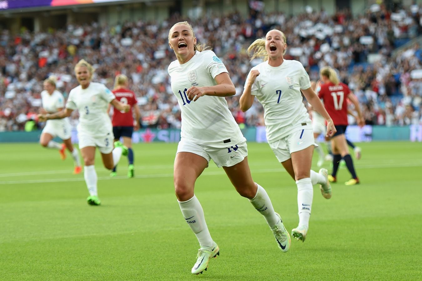 Сборная Англии разгромила Норвегию со счётом 8:0 на женском Евро