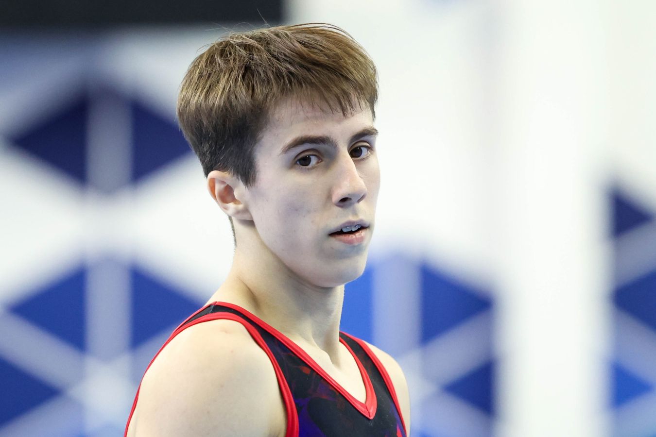 Ангелина Мельникова поздравила гимнаста Духно с золотом в многоборье на ЮЧМ-2025