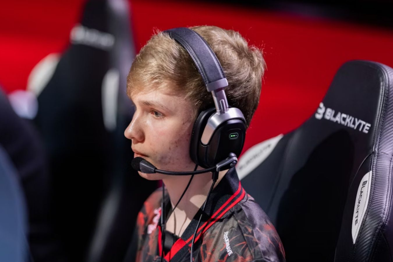 Расписание первого дня групп IEM Katowice 2025 по CS2 — VP против G2, NAVI против FURIA