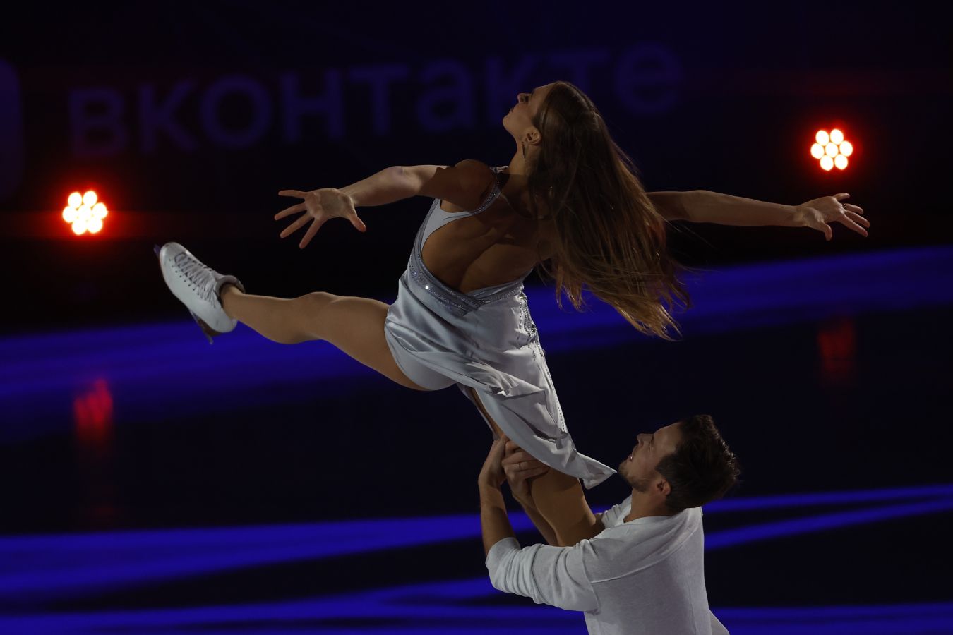 Увы, это часть профессии. Авербух о травме Синициной на шоу