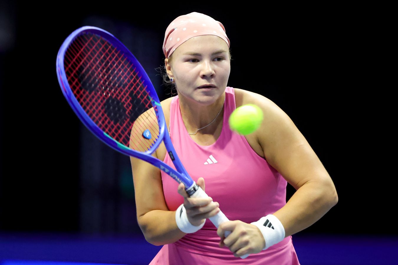 Диана Шнайдер  Елена Рыбакина: россиянка проиграла 1-й сет матча на турнире в Штутгарте