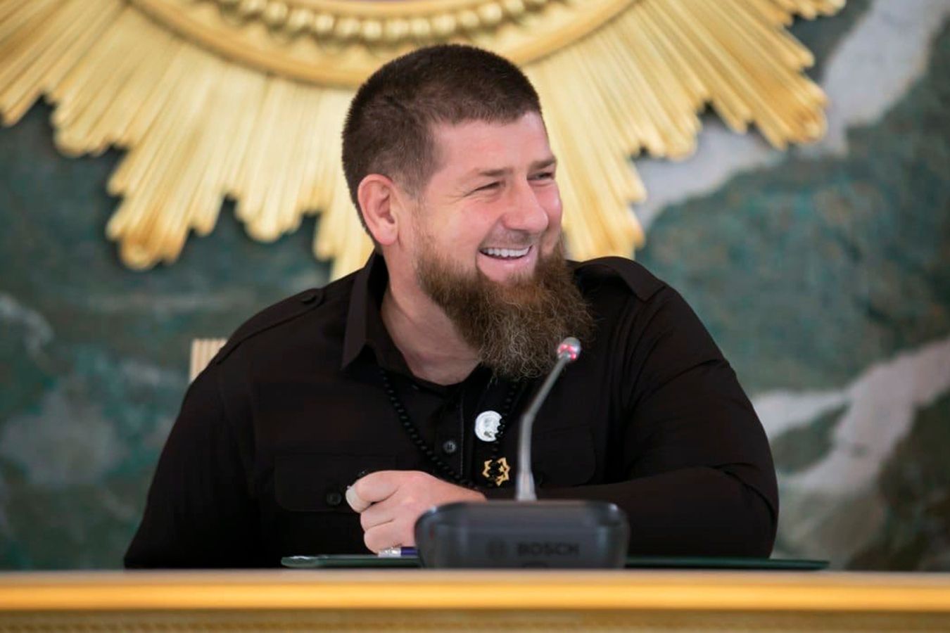 Рамзан Кадыров отжался 35 раз после проведения прямой линии
