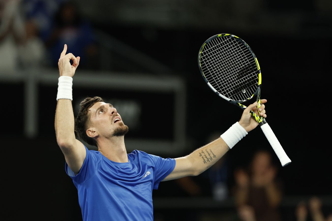 Танаси Коккинакис одолел Себастьяна Корду и вышел во второй круг соревнований в Аделаиде