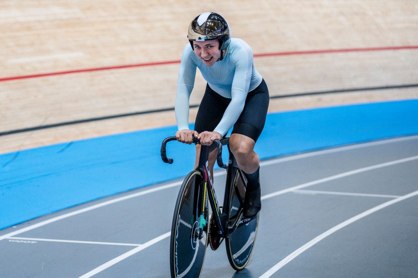 Чемпионка мира-2024 по велоспорту Бурлакова: были проблемы с визами и велосипедами