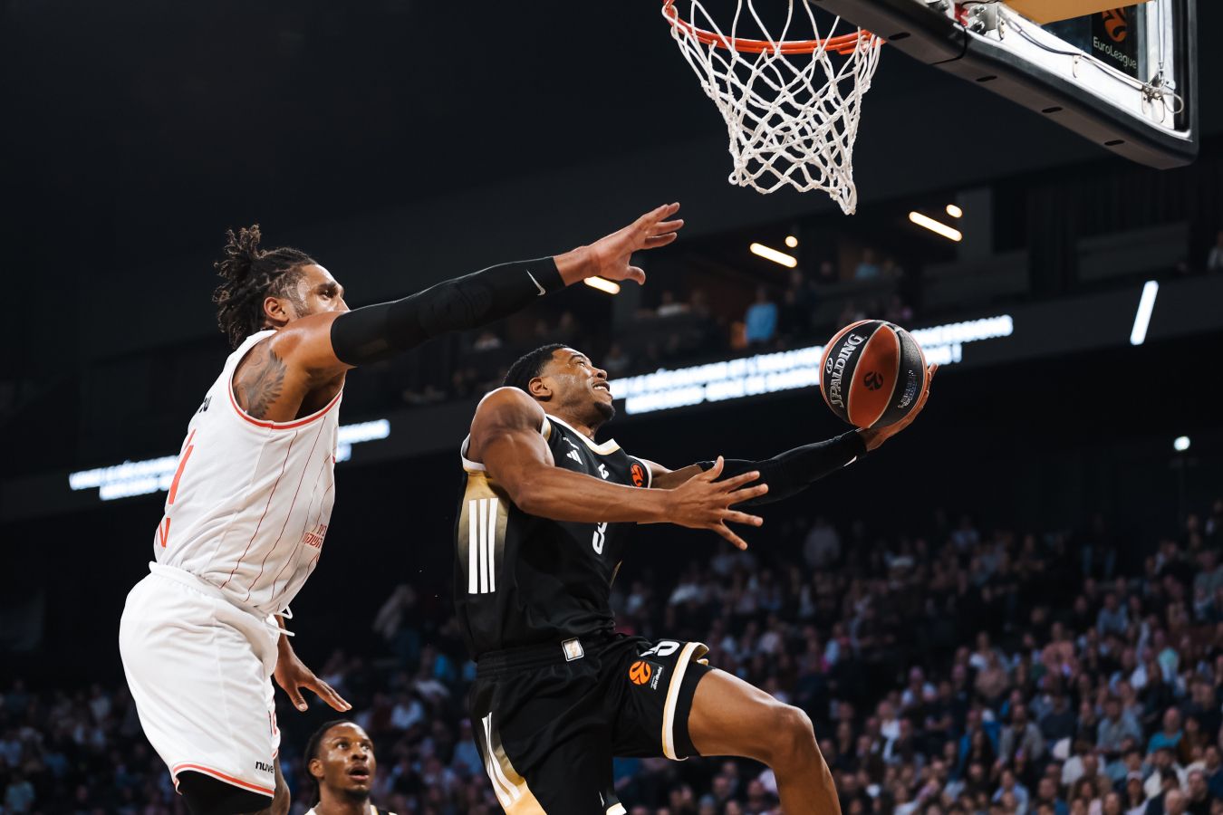 Хапоэль из Тель-Авива обыграл АСВЕЛ в матче Евролиги