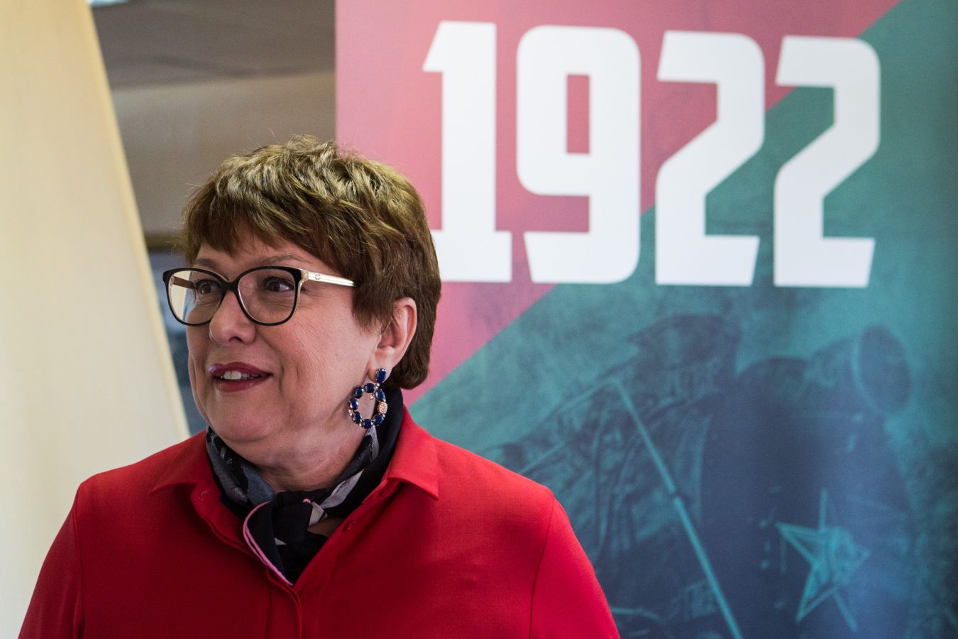 Смородская: Салихова сама назвала себя эскортницей, но умной. Что со мной разбираться