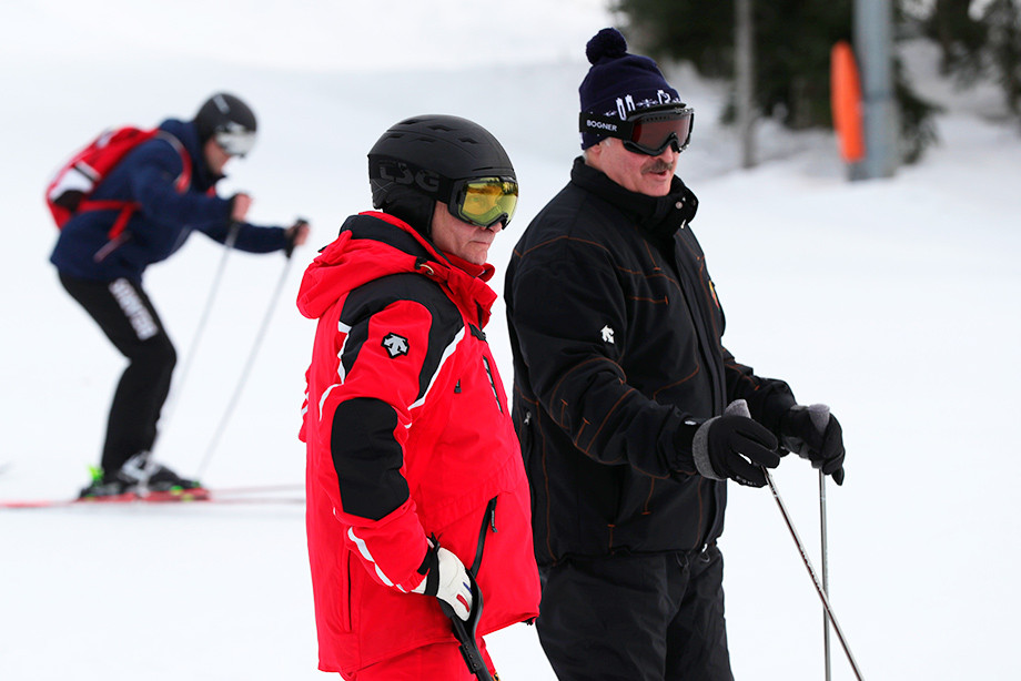 Путин и Лукашенко в Сочи прокатились на горных лыжах
