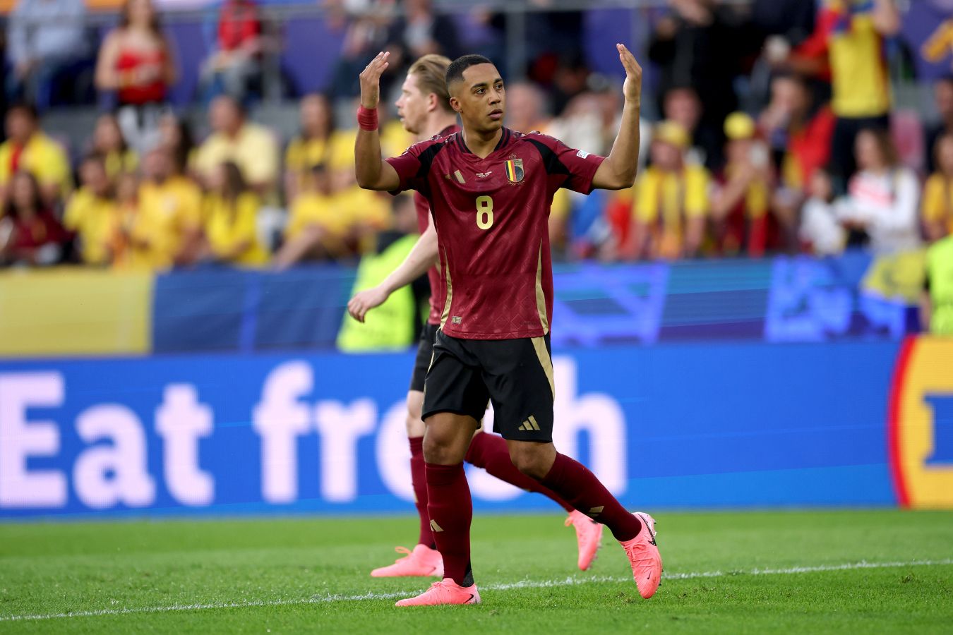Бельгия — Румыния: Тилеманс открыл счёт на второй минуте матча