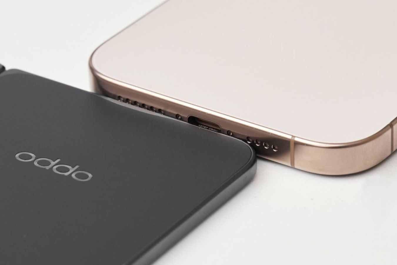 Первые фото самого тонкого складного смартфона в мире — Oppo Find N5 выходит 20 февраля