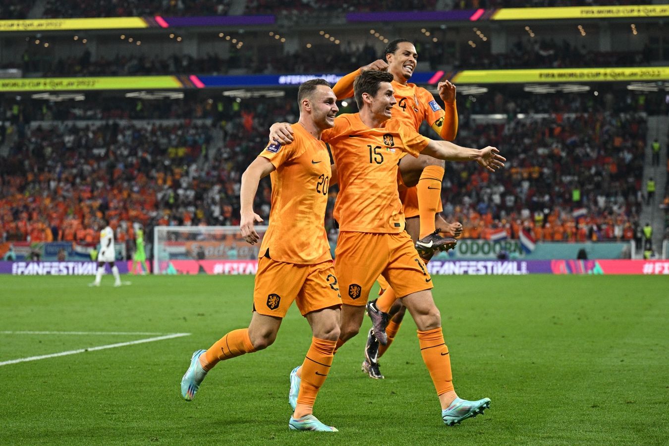 Нидерланды вышли в полуфинал Евро, Уругвай выбил Бразилию с Копы. Главное к утру
