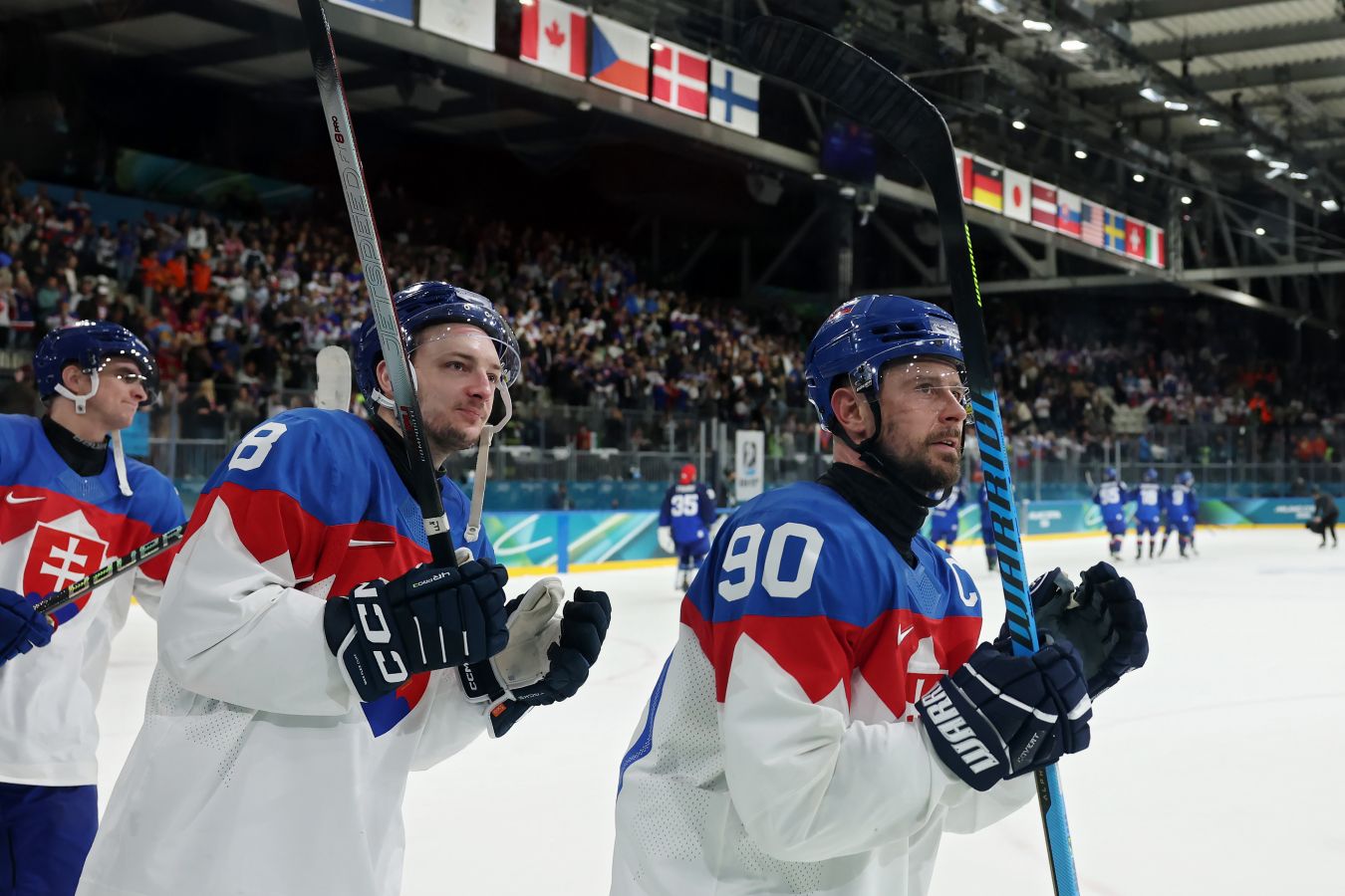 Скандал на ОИ-2026 — хозяевам турнира подсуживают?