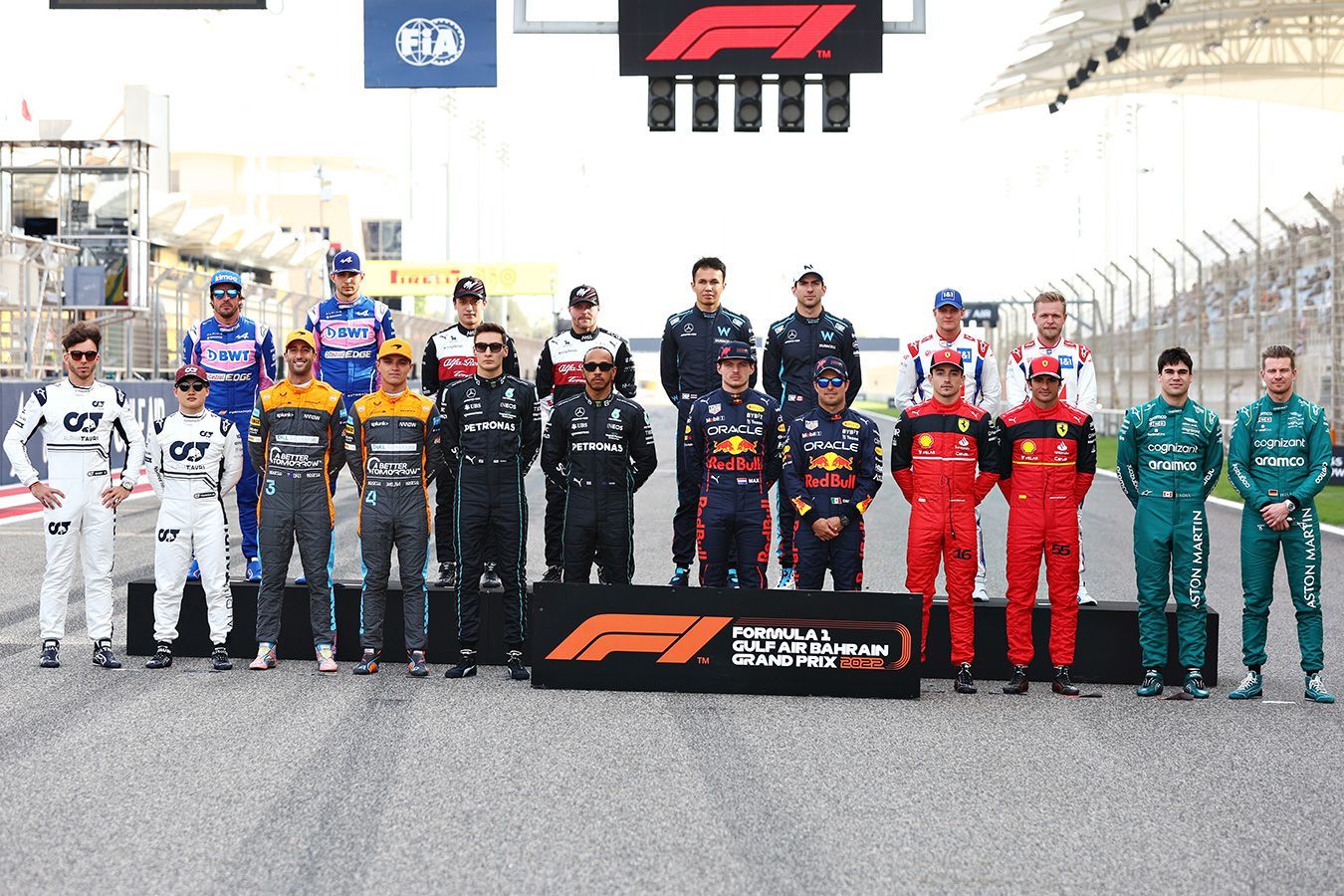 В Испании сообщили, что в Формуле-1 планируется обмен гонщиками между командами