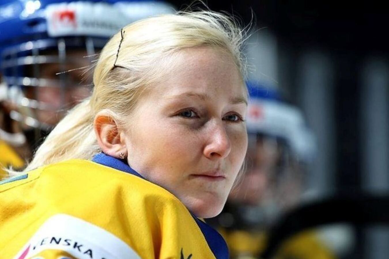 ХК Торнадо ответил на слова шведской хоккеистки о принуждении пить водку