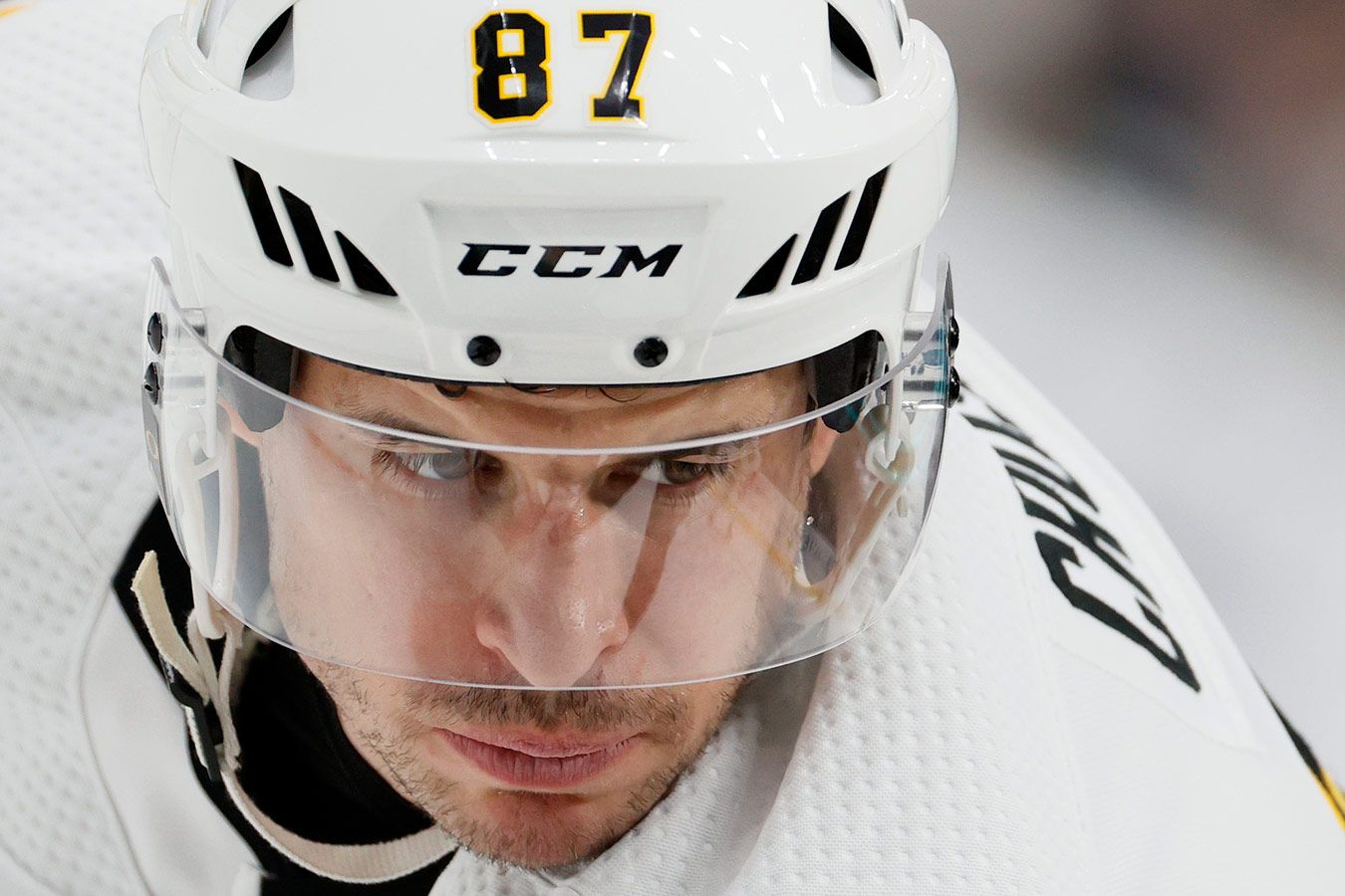 Кросби сократил отставание от Хоу по числу матчей с несколькими очками, рекорд у Гретцки