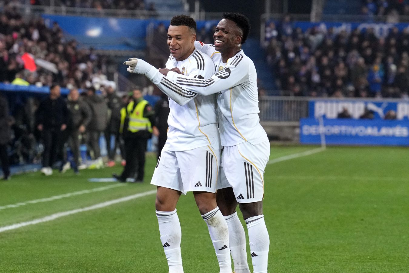 Журналист раскрыл позицию Реала по отсутствию чемпионского коридора для Барселоны