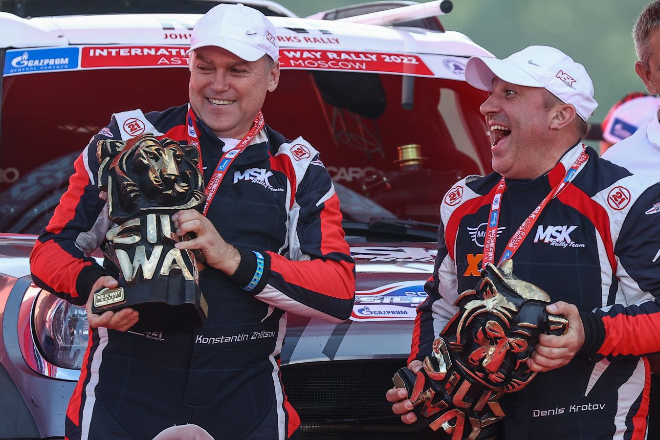 Россияне Денис Кротов и Константин Жильцов примут участие в Дакаре-2026