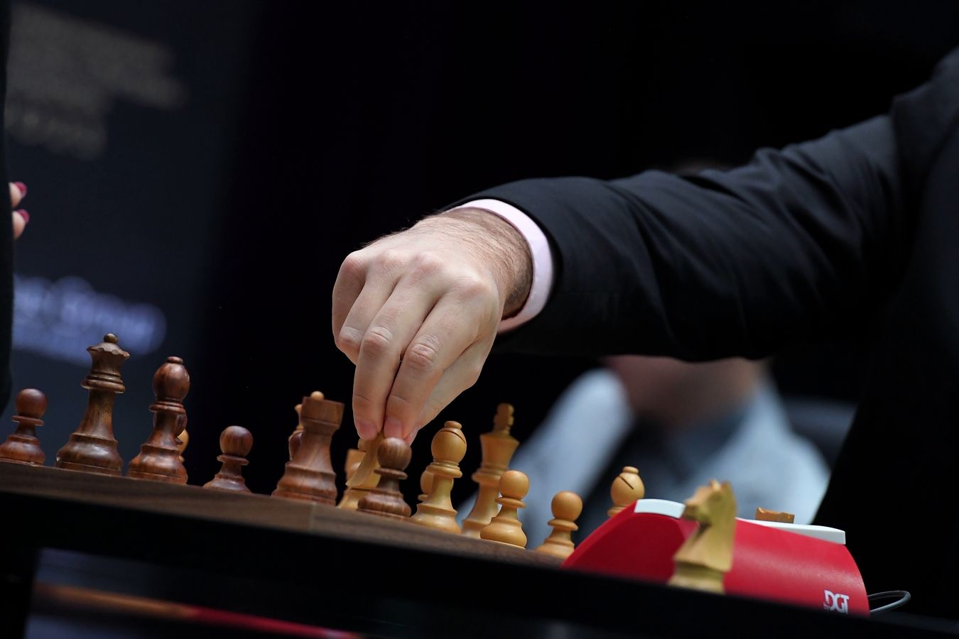 Дин Лижэнь снялся со второго турнира по шахматам серии Grand Chess Tour 2023