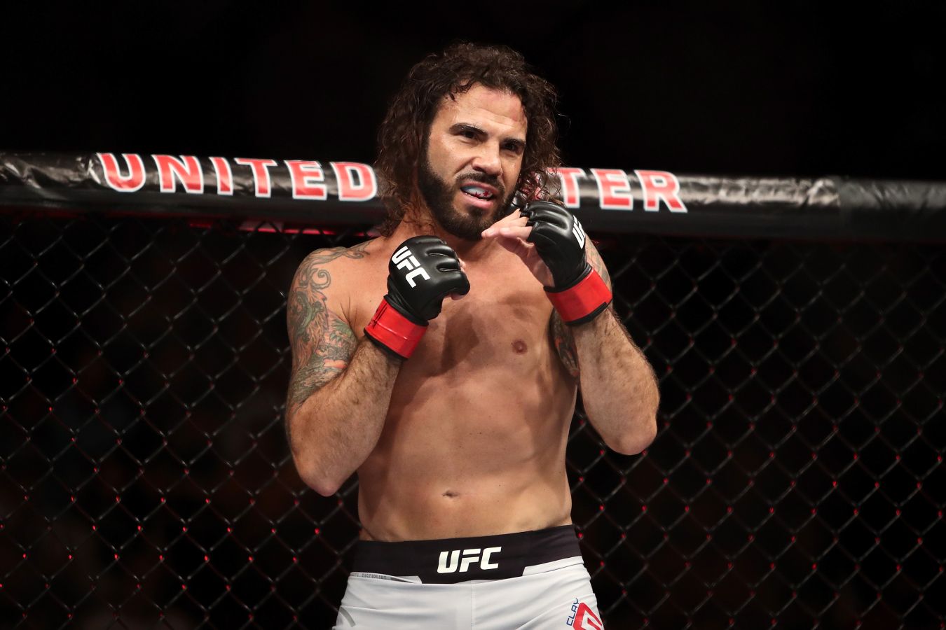 Член Зала славы заявил об окончании своего 19-летнего выступления в UFC