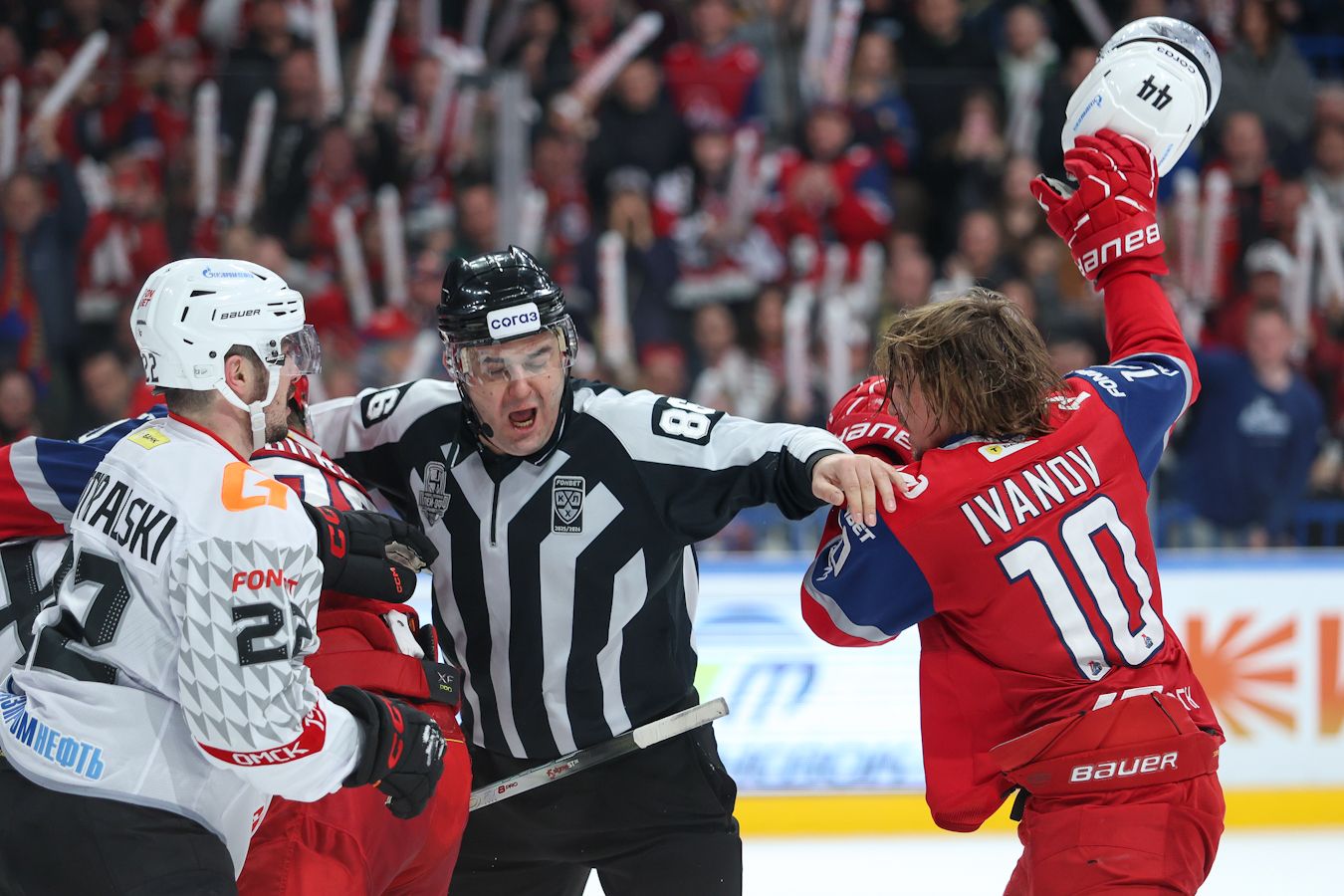 Онлайн-трансляция «Локомотив» — «Авангард»