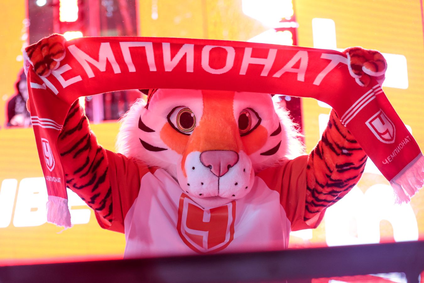 Газета «Спорт уик-энд» поздравила «Чемпионат» с 20-летием