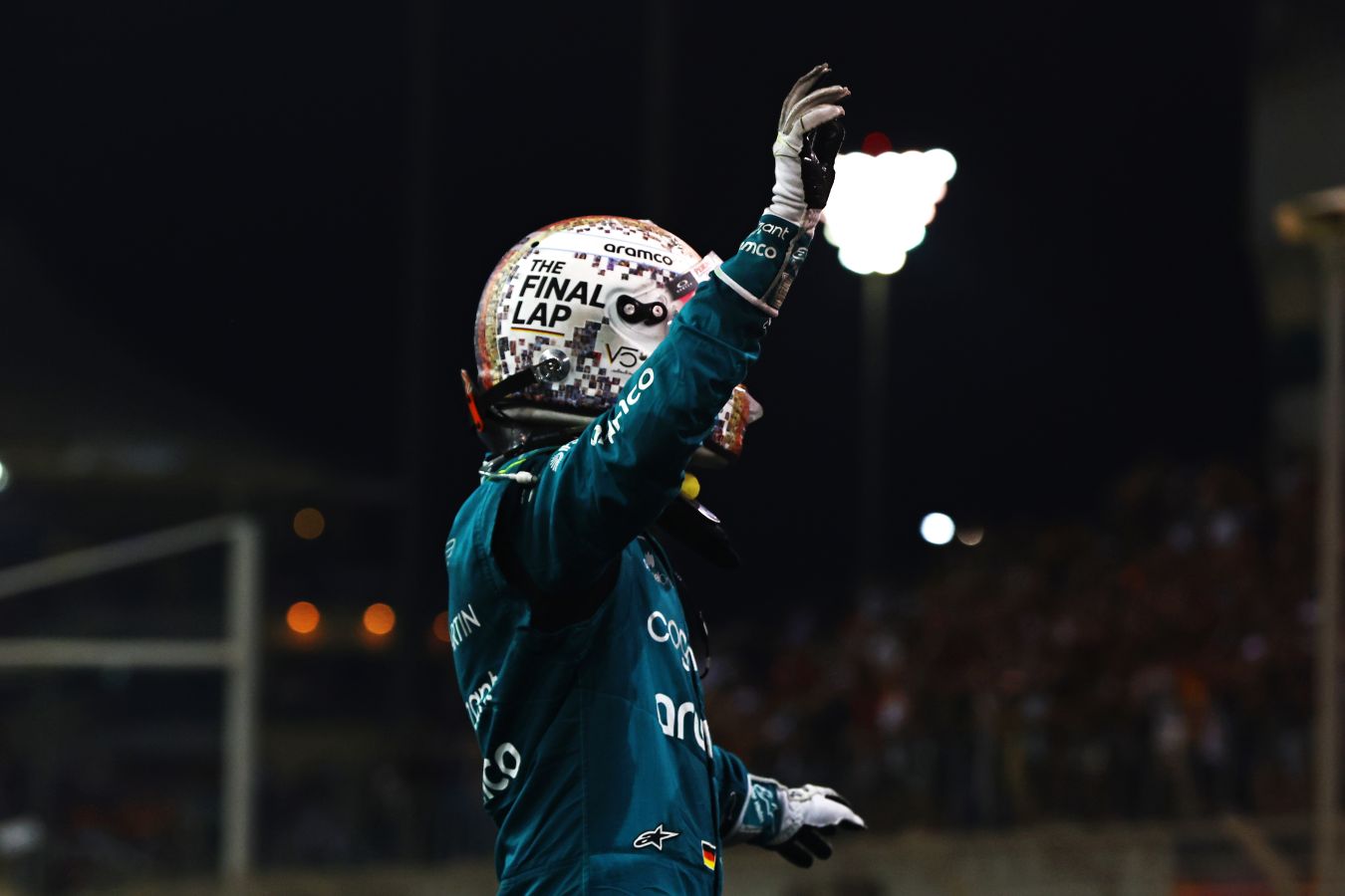 Феттель признан гонщиком дня на прощальном для себя Гран-при, который прошёл в Абу-Даби