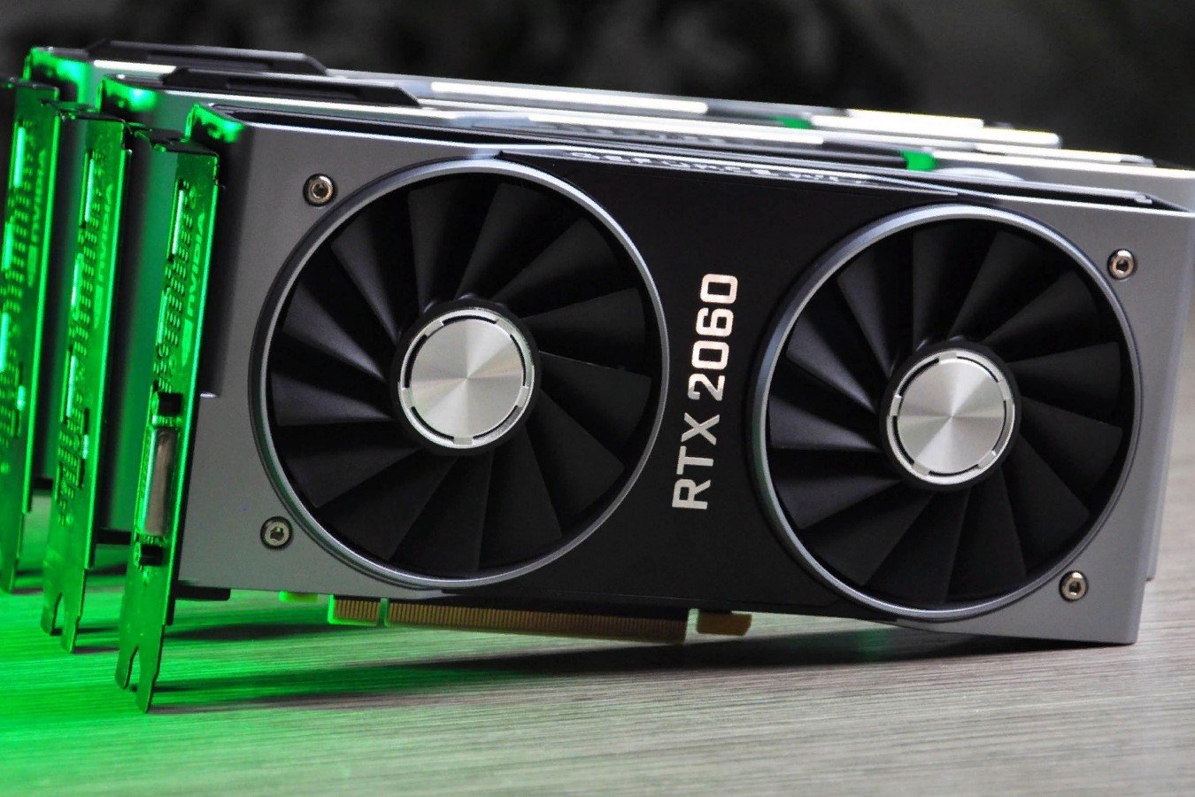 Глава NVIDIA уверен, что цены на видеокарты в 2022 году не упадут, а вот дефицит останется