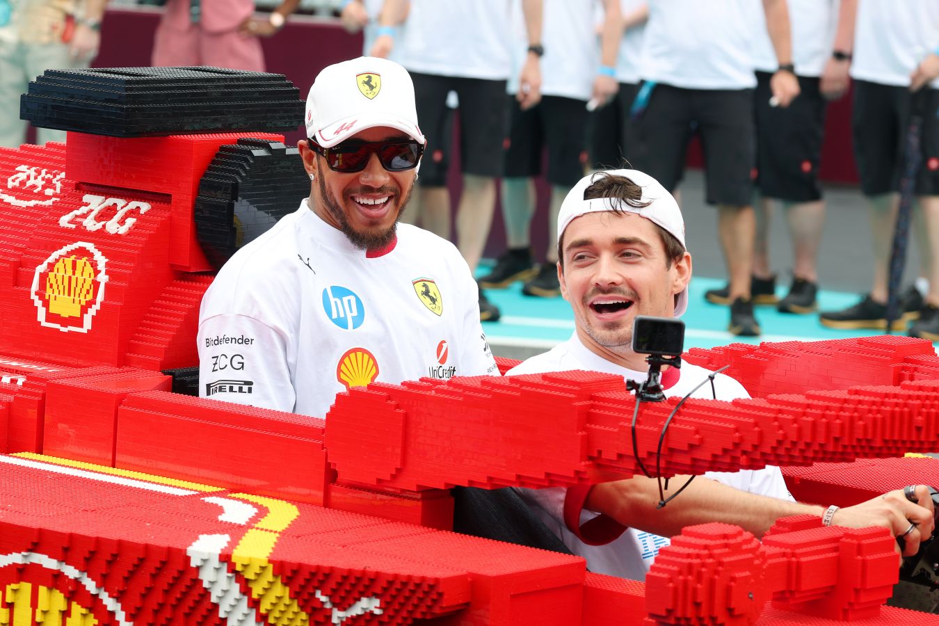 Гонщики Ф-1 получают тысячи фунтов за фейковых подписчиков Racing News 365